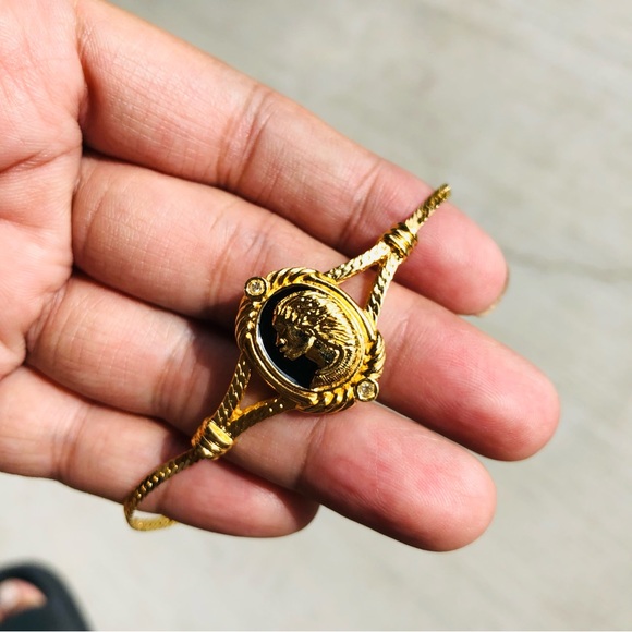 Vintage Avon Coreen Simpson Bracelet - Picture 2 of 5